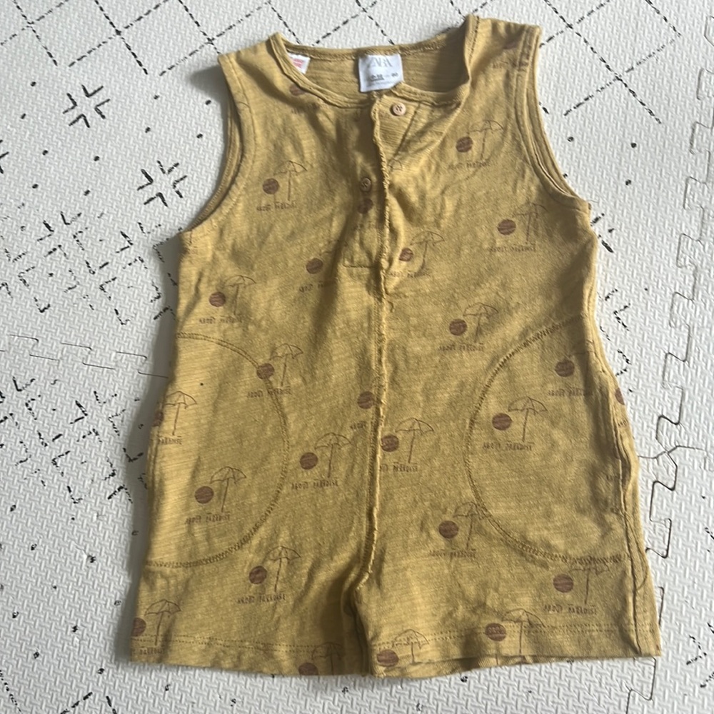 Zara baby 9-12 month beaches  romper